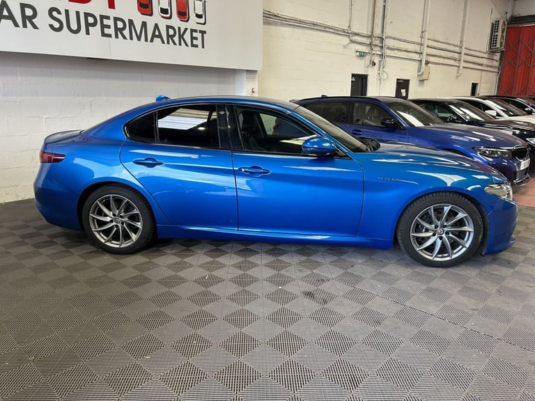 2018 Alfa Romeo Giulia 2.0T Veloce Saloon 4dr Petrol Auto Euro 6 (s/s) (280 ps) Saloon Petrol Aut...