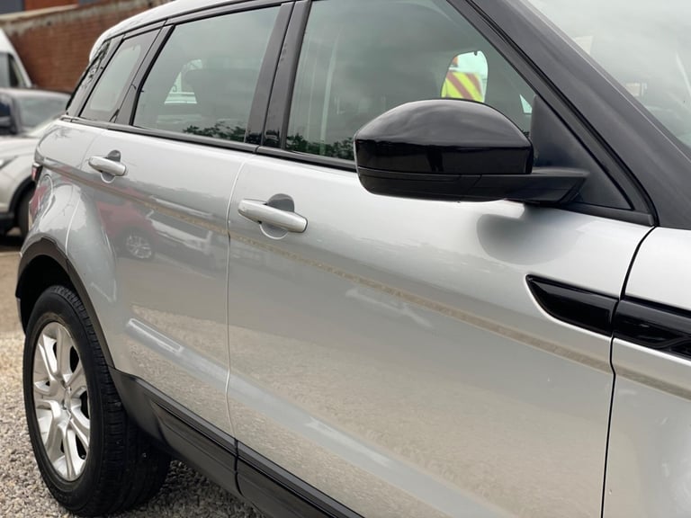 2017 Land Rover Range Rover Evoque 2.0 eD4 SE Tech FWD Euro 6 (s/s) 5dr ESTATE Diesel Manual