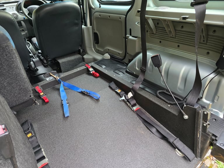 2008 Renault Kangoo Wheelchair Accessible Vehicle + 3 Seater + Electric Remote Winch  Wheelchair ...