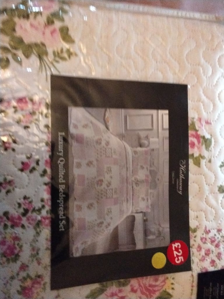 New floral pattern duvet cover set in a double 