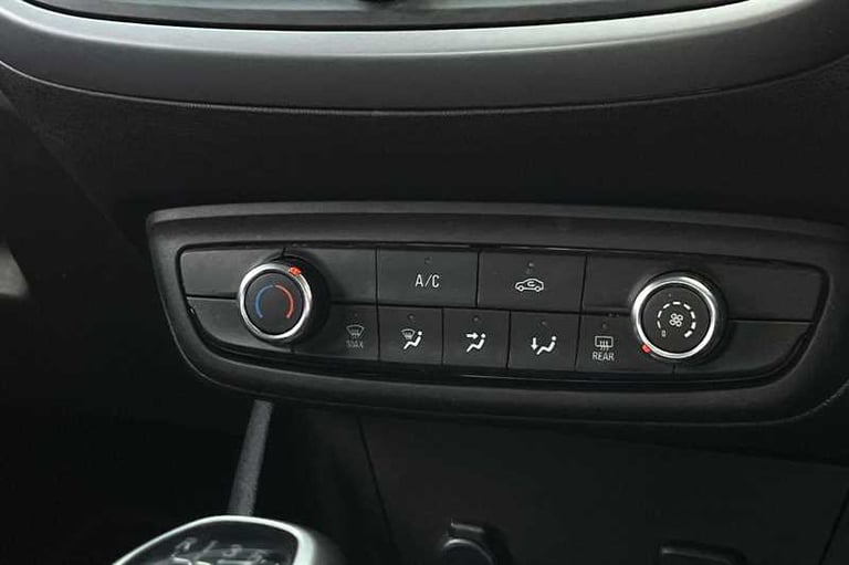 2022 Vauxhall Crossland 1.2 Turbo Design SUV 5dr Petrol Manual Euro 6 (s/s) (110 ps) SUV Petrol M...