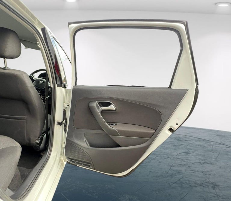 2015 Volkswagen Polo 1.4 TDI BlueMotion Tech SE Euro 6 (s/s) 5dr Diesel