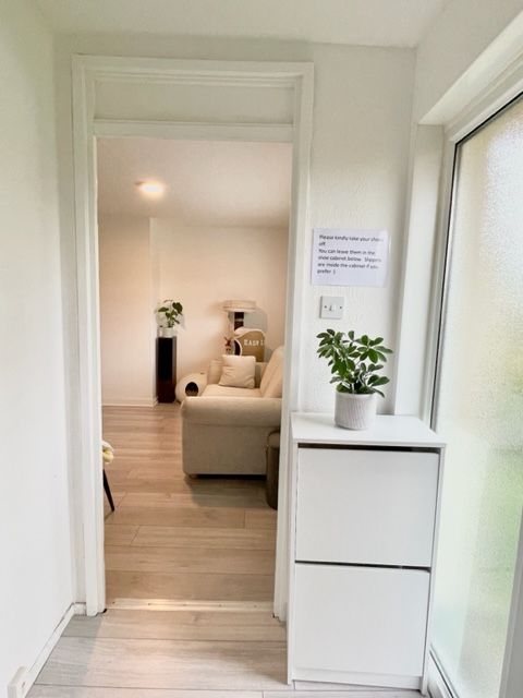 Short term Dec-Mar double bed in 3 bed house