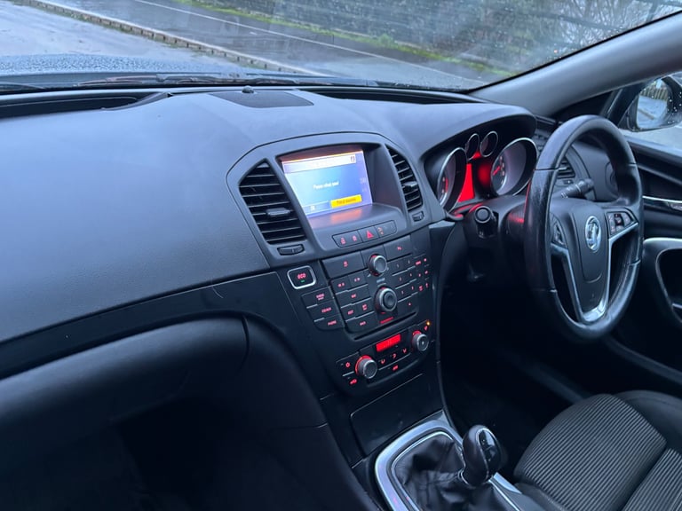 Vauxhall, INSIGNIA, Saloon, 2013, Manual, 1956 (cc), 4 doors