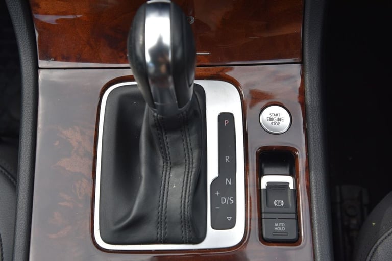 2013 Volkswagen Touareg 3.0h TSI V6 Hybrid SUV 5dr Petrol Hybrid Tiptronic 4WD Euro 5 (s/s) (333 ...