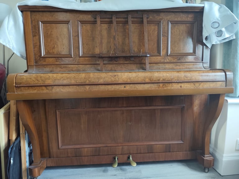 Piano Tuner North East London 