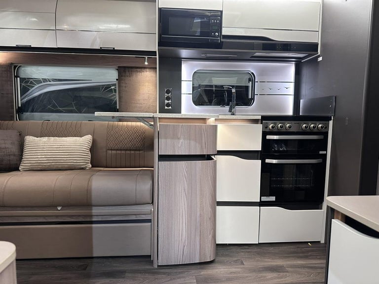 Swift Elegance Grande 860