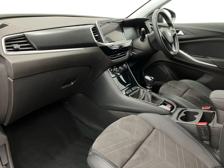 2022 Vauxhall Grandland 1.2 Turbo Ultimate 5dr Hatchback PETROL Manual