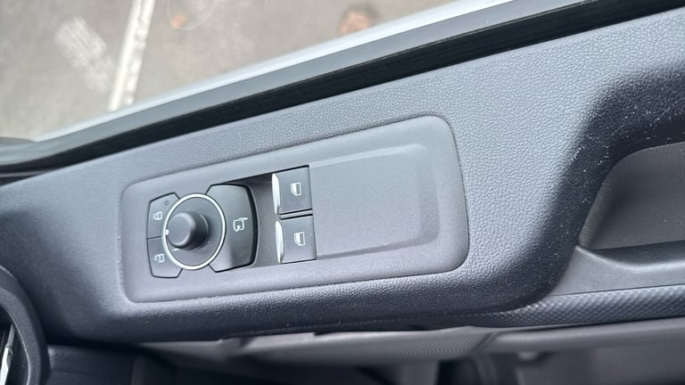 2024 Ford Transit Custom 300 L2 Diesel Fwd 2.0 EcoBlue 136ps H1 Van Limited Van Diesel Manual