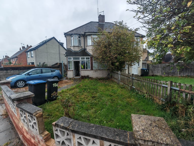 DOUBLE ROOM for Professional | 3-Min Walk to Station | 2.5 Gbps Internet | Free Parking