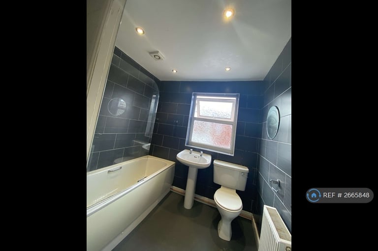 5 bedroom house in Kenmare Road, Liverpool, L15 (5 bed) (#2665848)