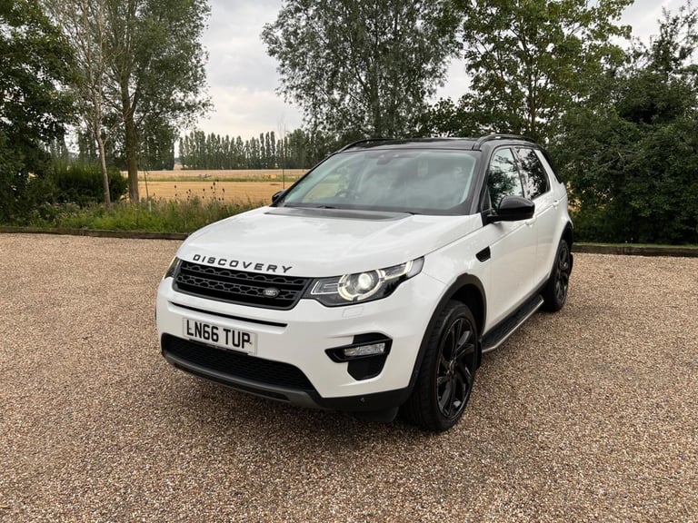 image for 2016 Land Rover Discovery Sport 2.0 TD4 HSE Luxury Auto 4WD Euro 6 (s/s) 5dr ESTATE Diesel Automatic