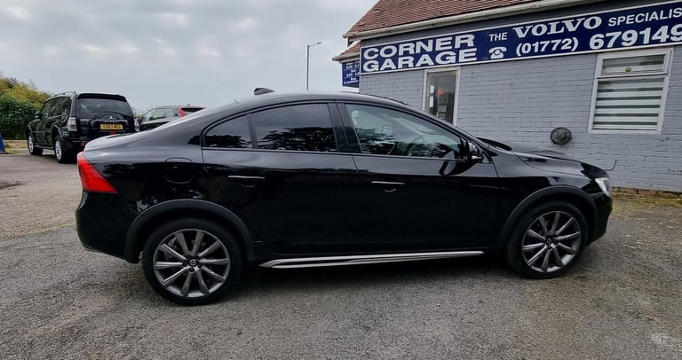 2016 Volvo S60 D4 [190] Cross Country Lux Nav 4dr AWD Geartronic SALOON Diesel Automatic