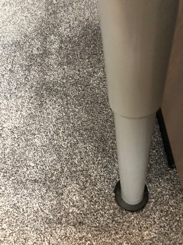 Large office desk with adjustable legs(light oak)