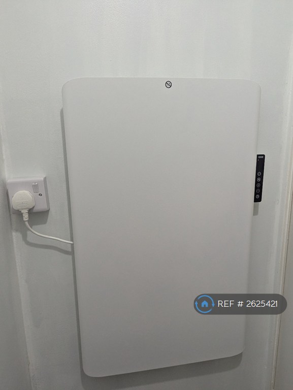 Studio flat in Boisseau House, London, E1 (#2625421)