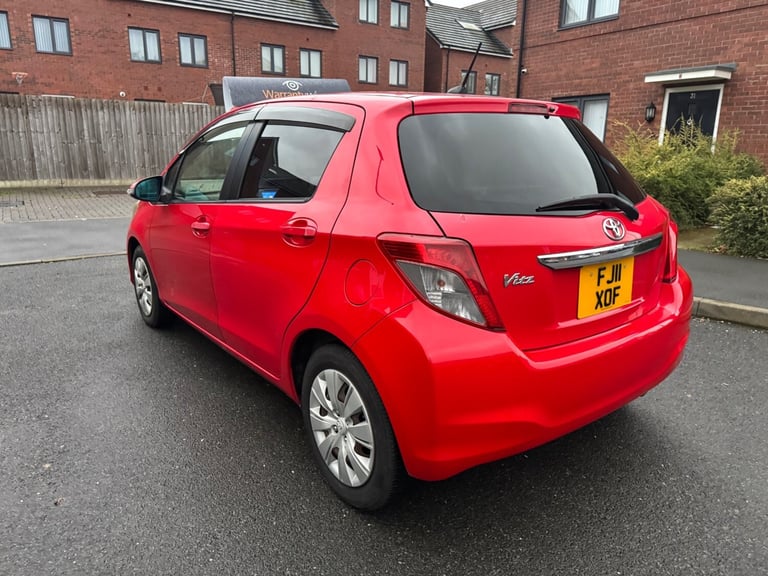TOYOYA YARIS 1.3 L PETROL 5 DOOR HATCHBACK