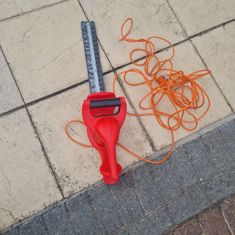 image for HEDGE TRIMMER LIKE NEW