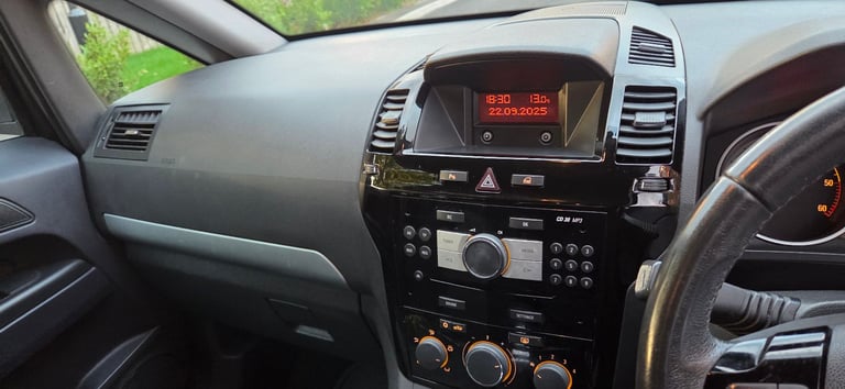 Vauxhall, ZAFIRA, MPV, 2014, Manual, 1686 (cc), 5 doors
