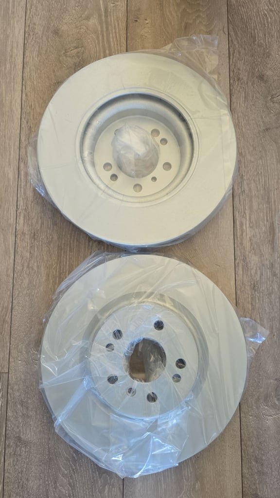 BOSH Mercedes vented break discs x2