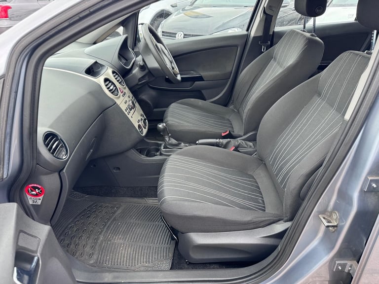 2007 Vauxhall Corsa 1.4i 16V Club 5dr Auto [AC] HATCHBACK PETROL Automatic