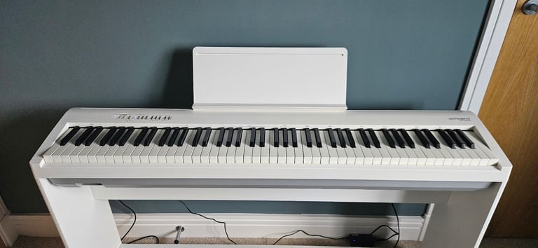 Roland FP-30X Digital Piano (White) – Excellent Condition, £500 ONO