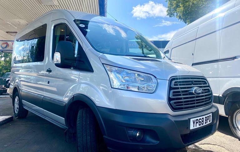 FORD TRANSIT Minibus 2.2 TDCi 350 HDT Trend 12 SEATS Air Con Front and Rear 2018