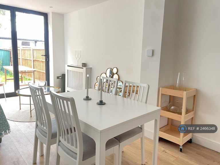 4 bedroom house in Edward Street, Dunstable, LU6 (4 bed) (#2466348)