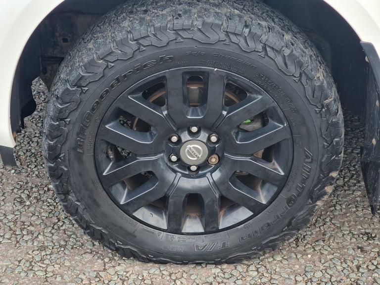 2012 Nissan Navara Double Cab Pick Up Outlaw 3.0dCi V6 231 4WD Auto PICK UP Diesel Automatic