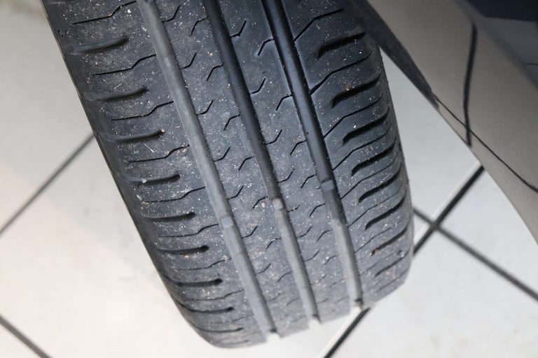 2016 Toyota AYGO 1.0 Aygo X-Play VVT-i CVT 5dr Hatchback Petrol Automatic