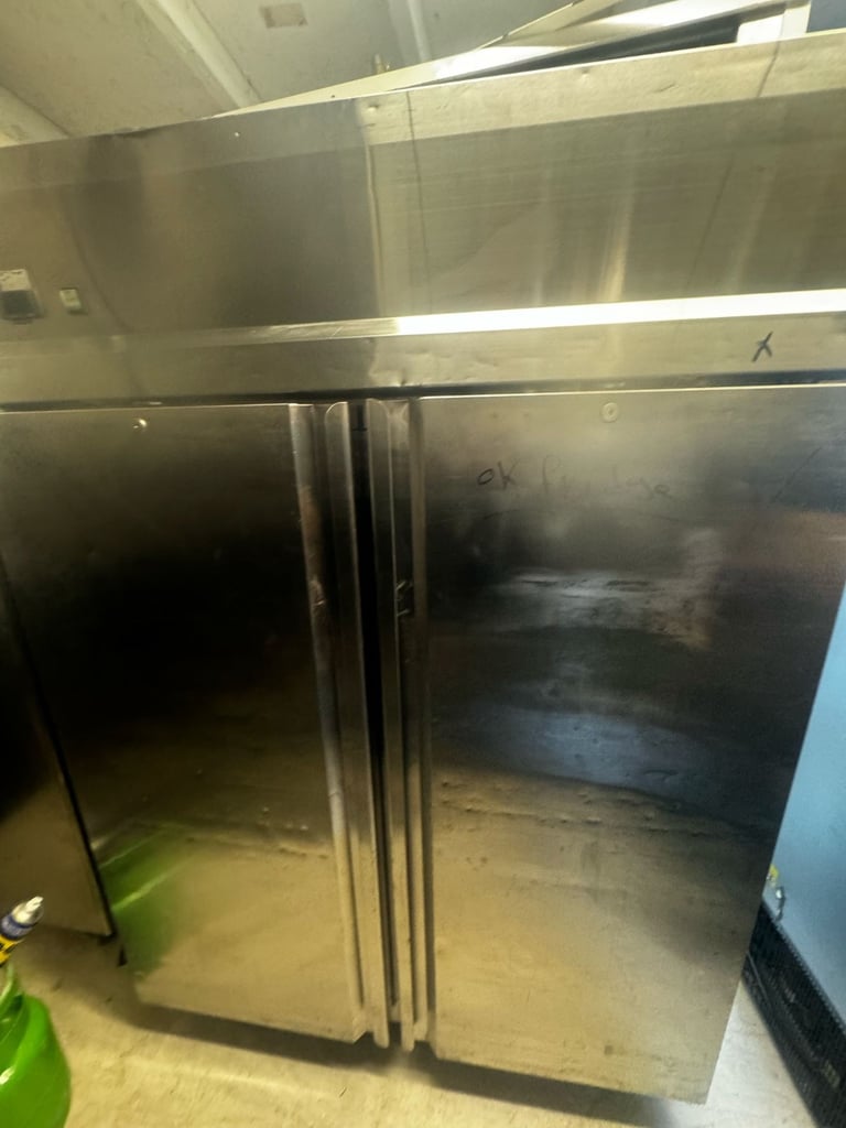 Commercial double door fridge cafe shop restaurant chiller 