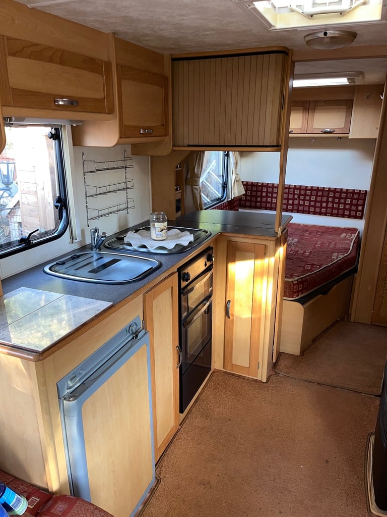 Elddis caravan fixed bed 2007