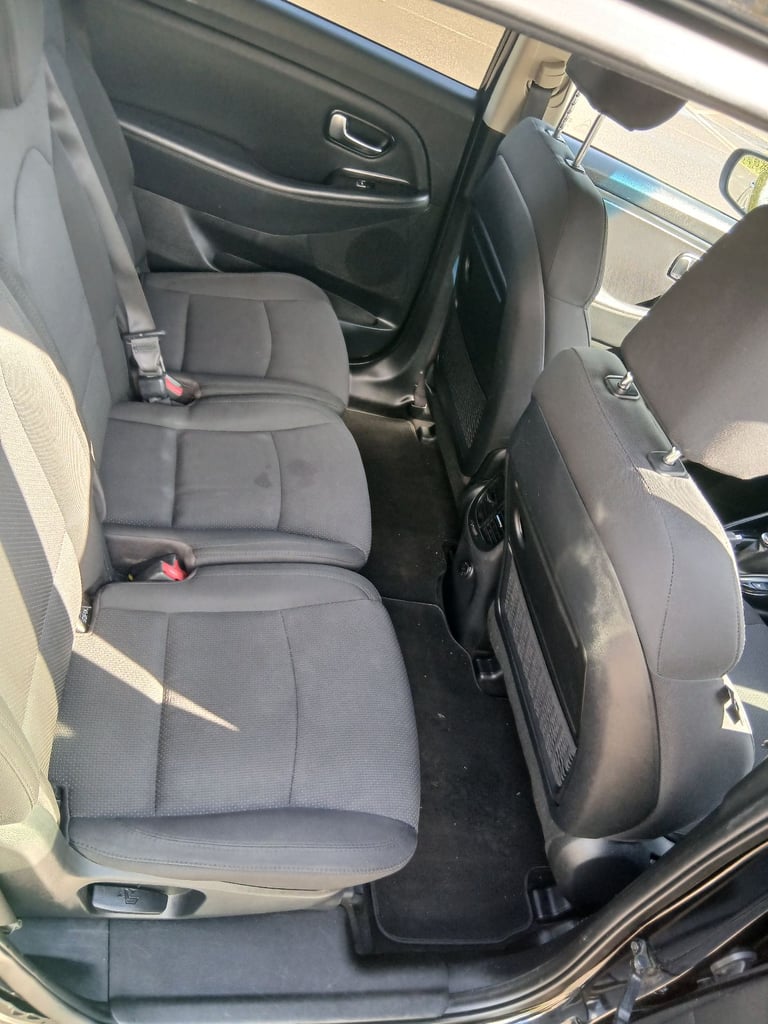 Kia, CARENS, MPV, 2016, Manual, 1685 (cc), 5 doors