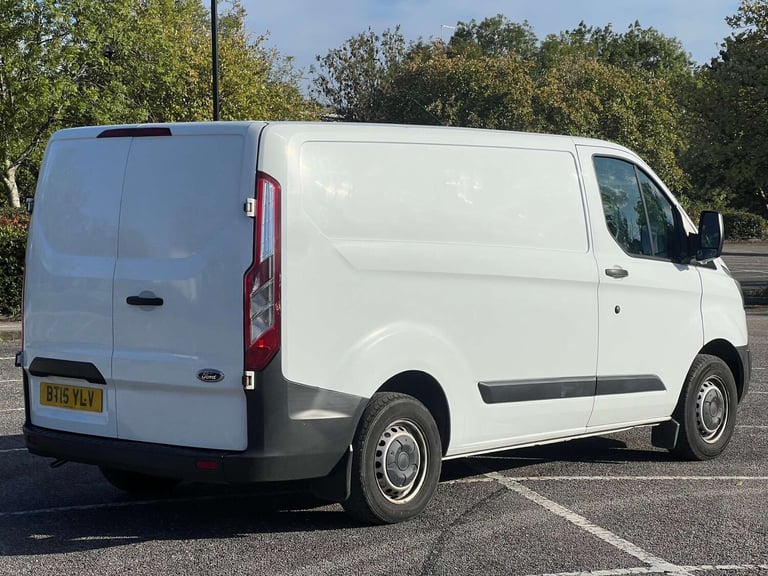 2015 Ford Transit Custom 2.2 TDCi 100ps Low Roof Van PANEL VAN DIESEL Manual