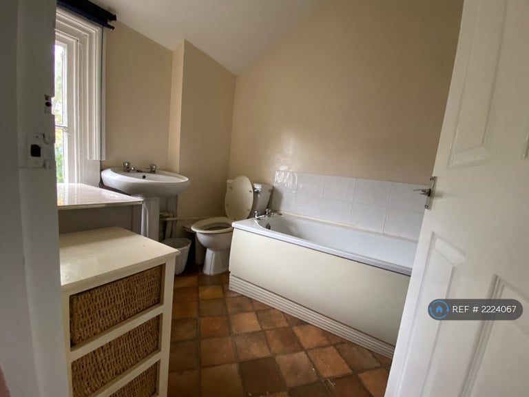 Studio flat in South Albert Road, Liverpool, L17 (#2224067)