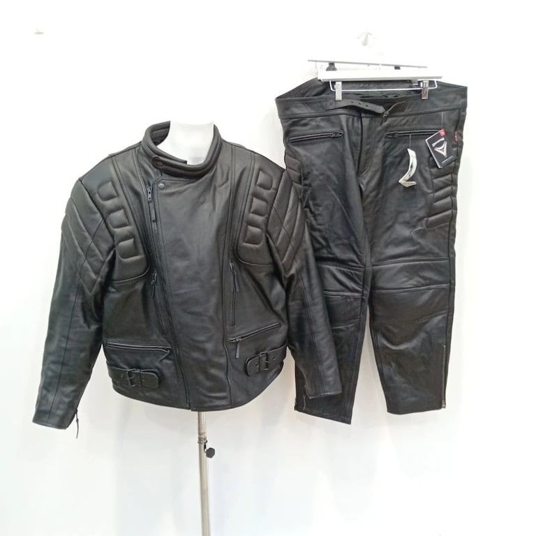 image for motorcycle leathers basically new jacket 54'' trousers 46''