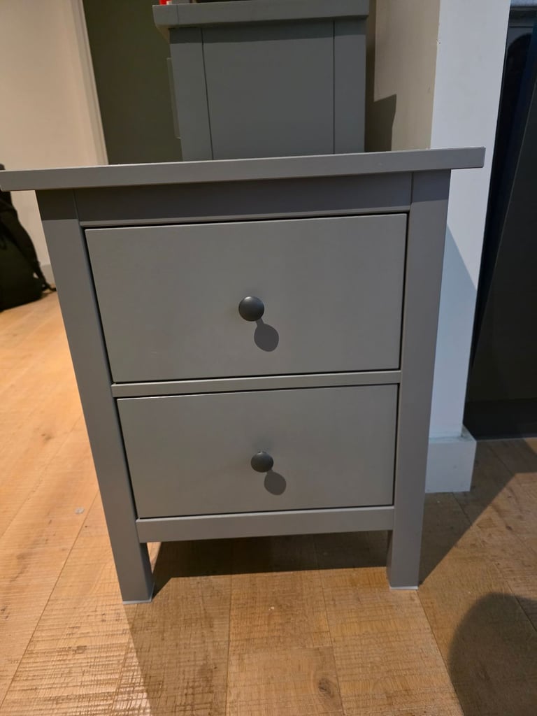 Ikea Hemnes 2 drawer bedside table