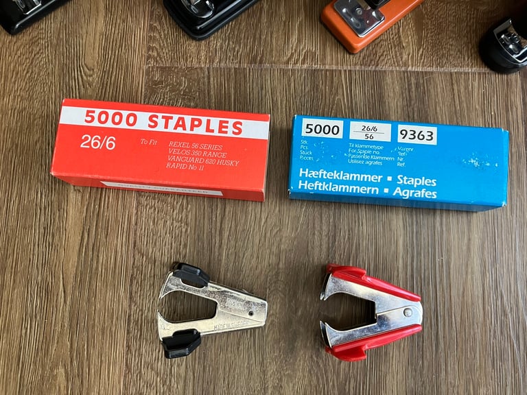 Stationery: 4 Staplers (Rexel/Rapesco), Staples and 2 removers