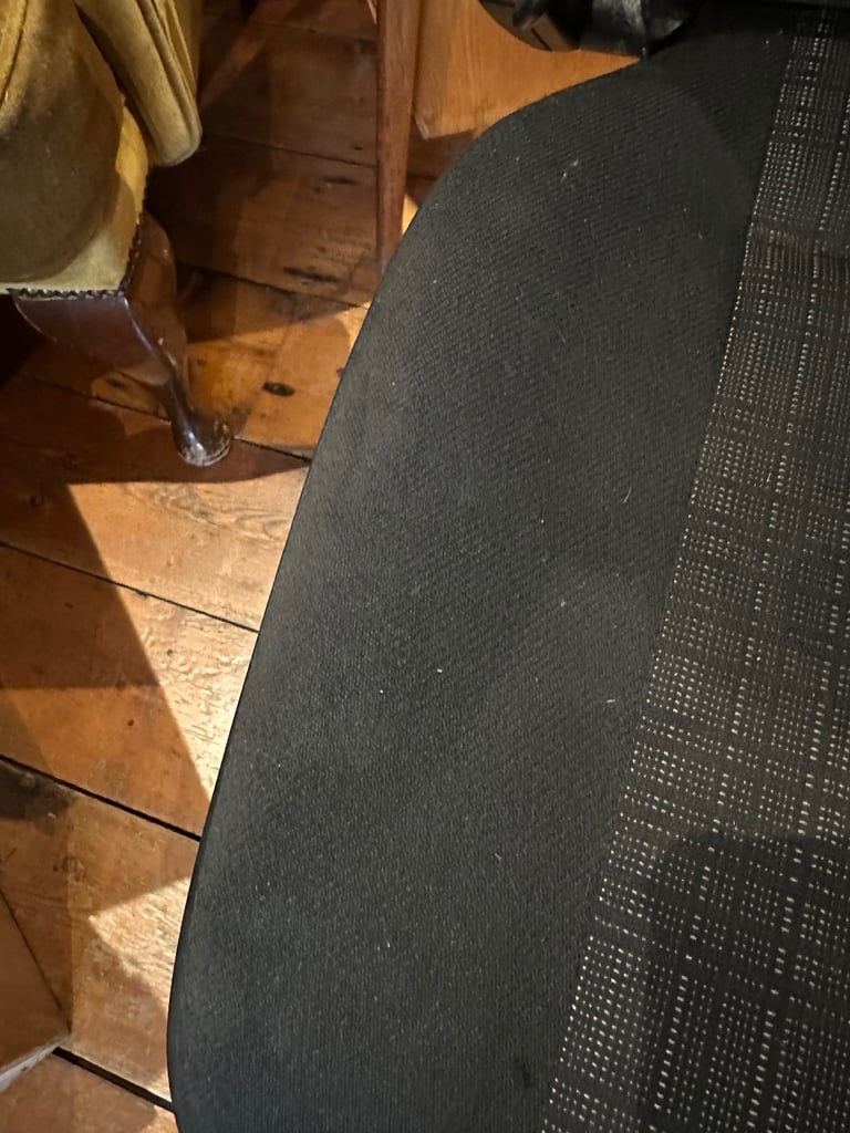 Mercedes Sprinter 906 NS Passenger Twin Bench Seat + Base and Mats / Very Good 