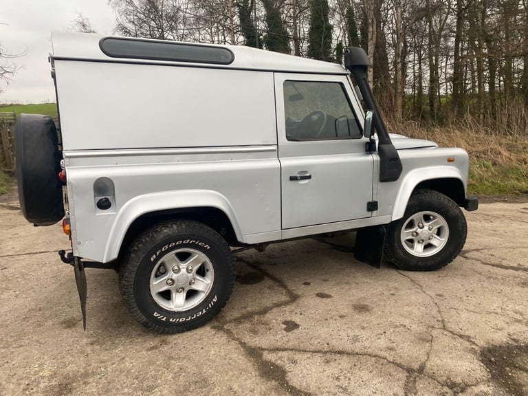 2008 Land Rover Defender 90 2.4 TDCi County Hard Top SUV 4WD SWB Euro 4 3dr PANEL VAN Diesel Manual