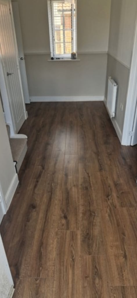 Laminate flooring fitting