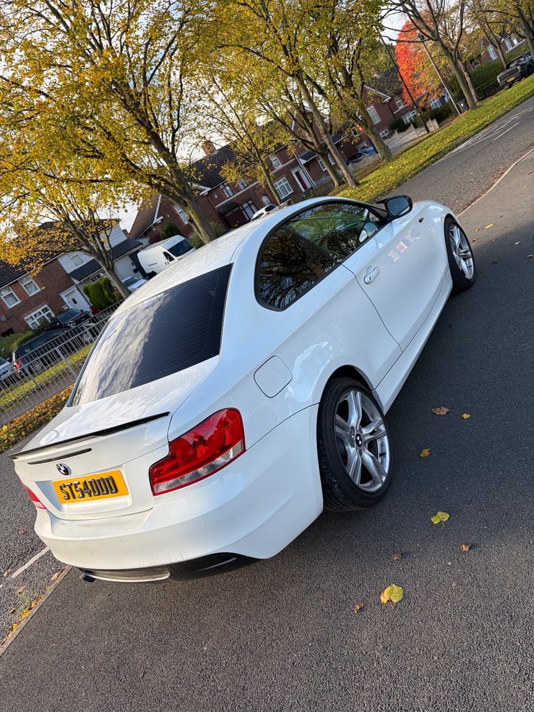 BMW, 1 SERIES, Coupe, 2012, Manual, 1995 (cc), 2 doors
