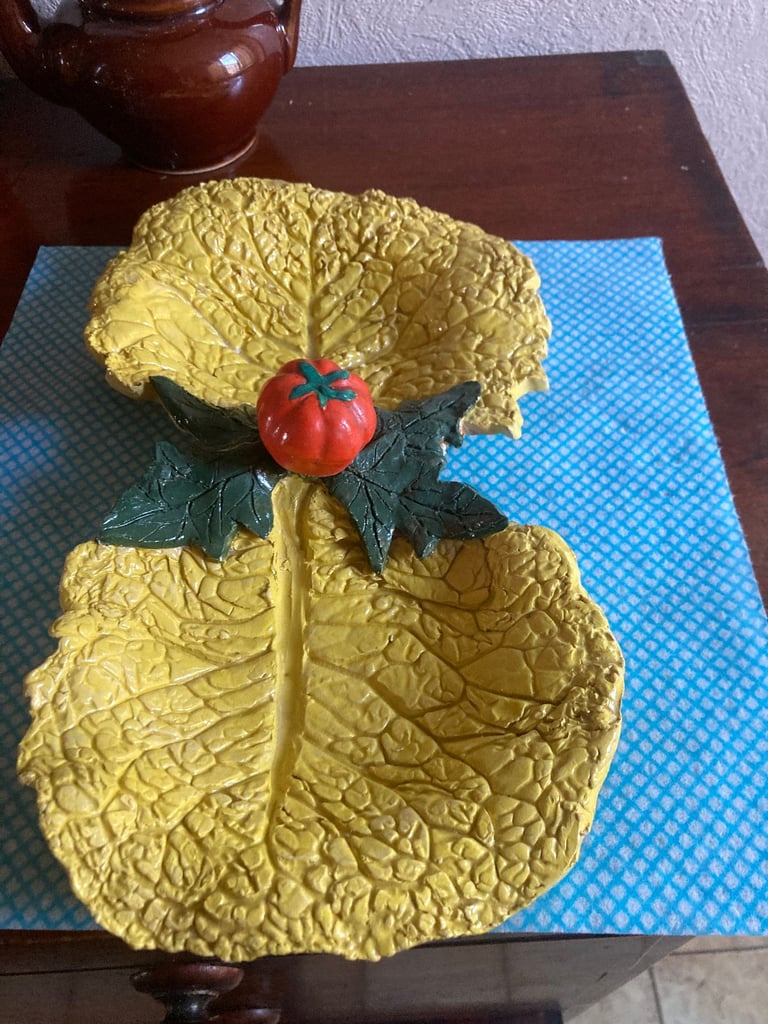 Vintage Yellow Cabbage Leaf Serving Dish reasonable offers accepted