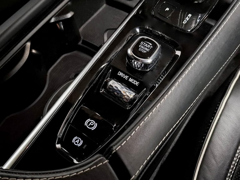 2020 Volvo XC90 R-Design T8 Twin Engine AWD ESTATE Petrol/Electric Hybrid Automatic