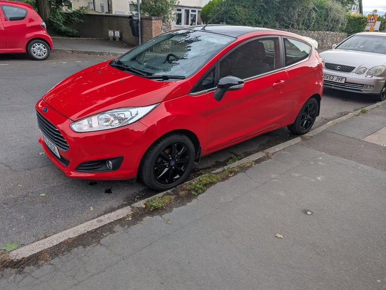Ford, FIESTA, Hatchback, 2015, Manual, 1241 (cc), 3 doors