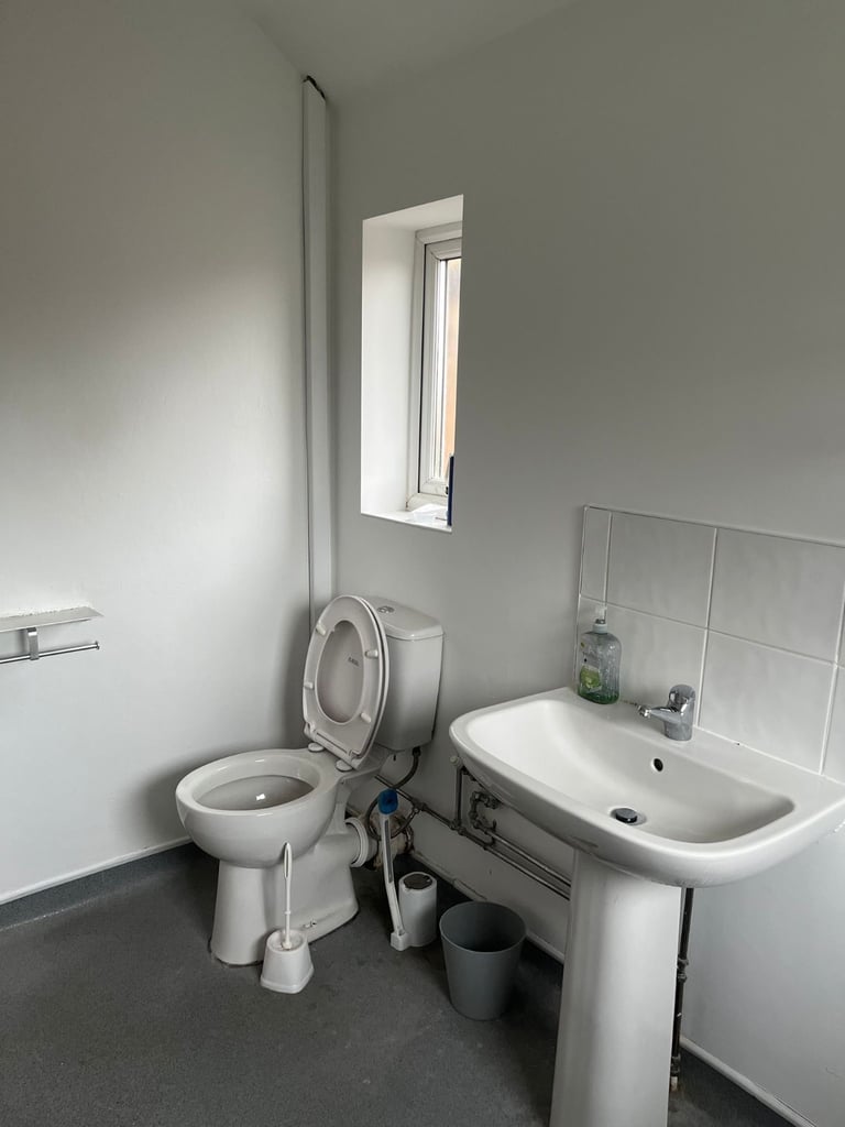 3bed semi detached house 