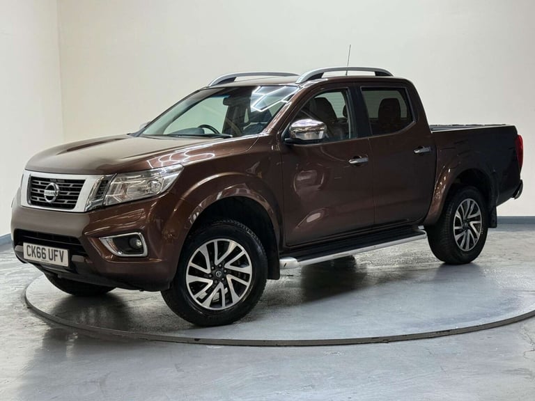 2016 Nissan Navara Double Cab Pick Up Tekna 2.3dCi 190 4WD Auto PICK UP DIESEL Automatic