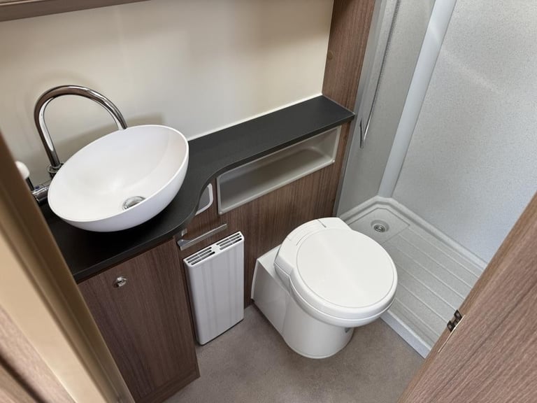 2018 BAILEY UNICORN SEVILLE 2 BERTH TOURING CARAVAN