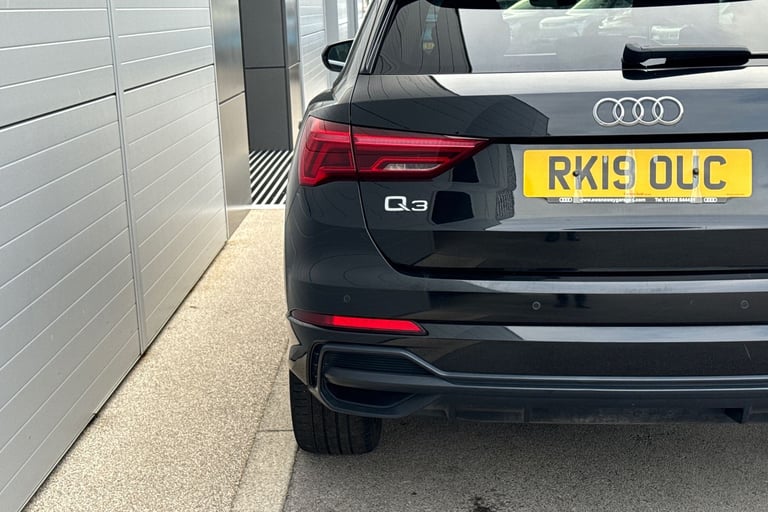 2019 Audi Q3 1.5 TFSI CoD 35 S line Euro 6 (s/s) 5dr SUV PETROL Manual