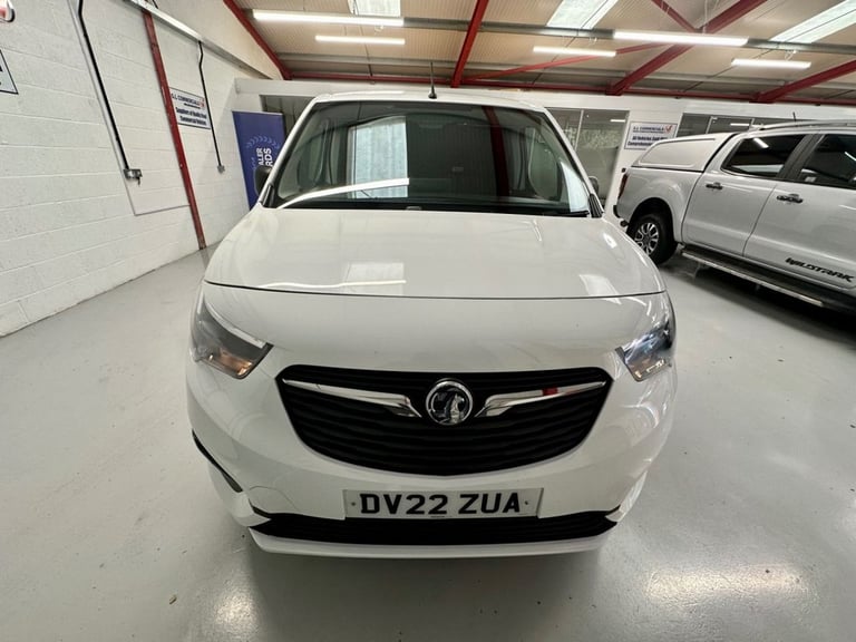 2022 22 VAUXHALL COMBO 1.5 TURBO D 2300 SPORTIVE L2 H1 EURO 6 100 BHP * 3 SEATER