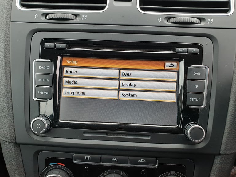 2011 Volkswagen Golf 1.6 TDI BlueMotion Tech Match Hatchback 5 dr Diesel Manual Euro 5 (s/s) 